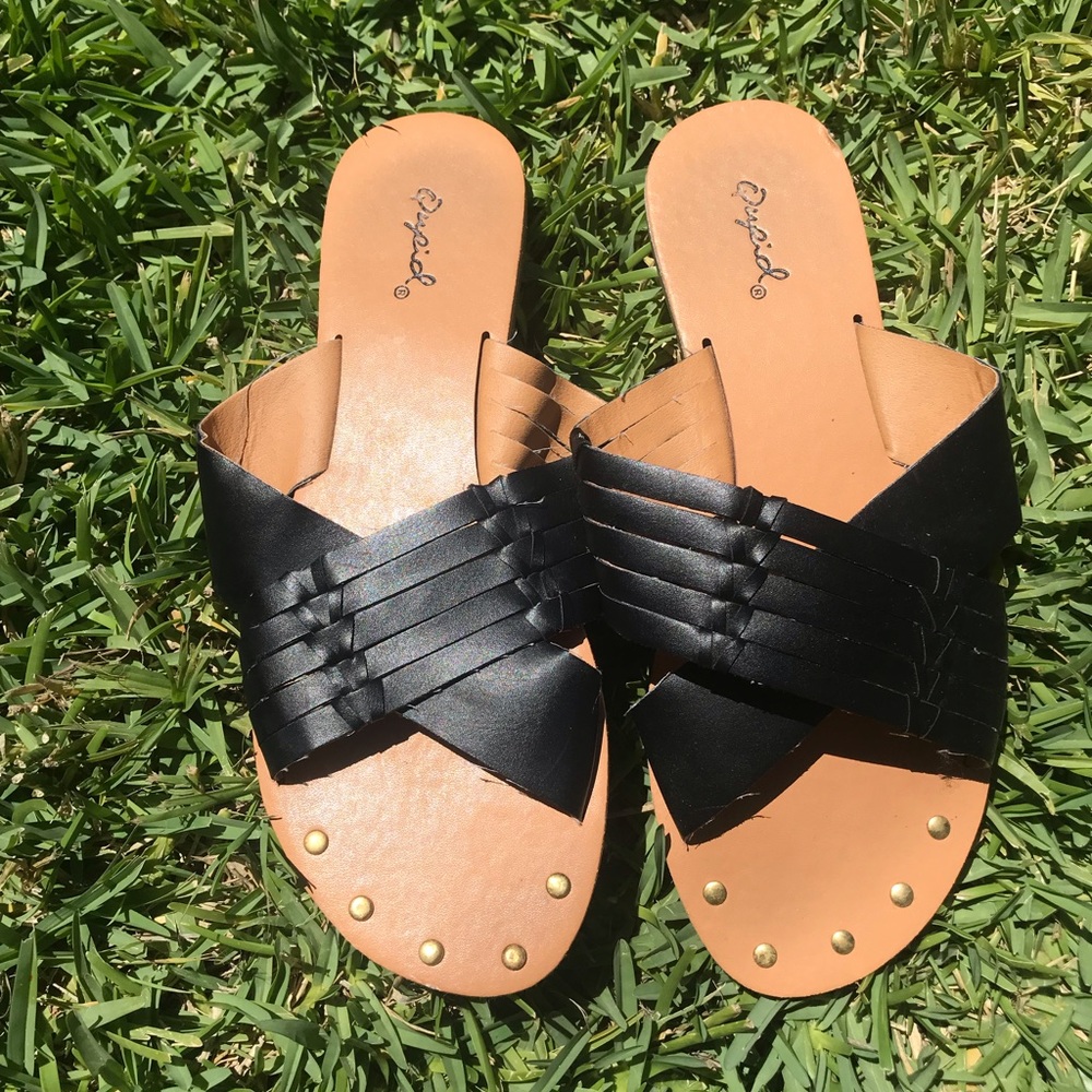 Black sandals